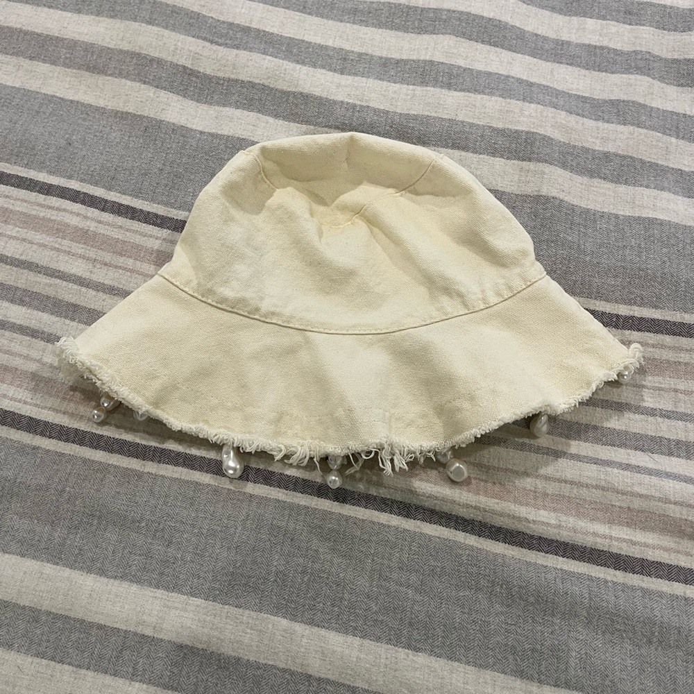 Cream Bucket Hat with Pearl Details
